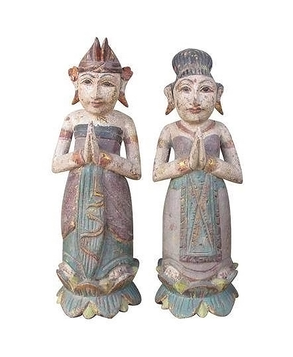 Set de 2 statuettes en bois de 2 villageois Balinais en costume de cérémonie