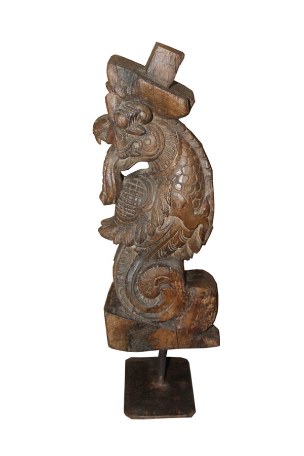 Statue sculptée bois