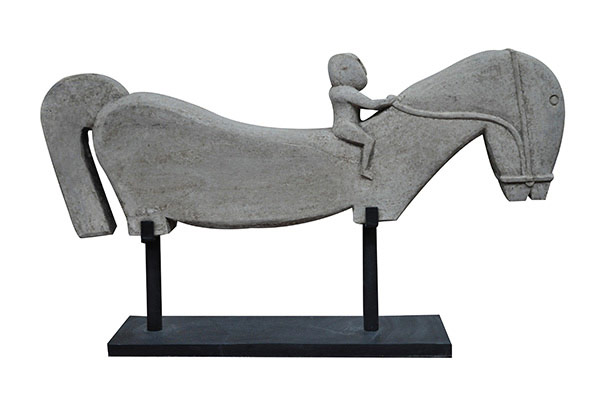 Cavalier  pierre sur socle